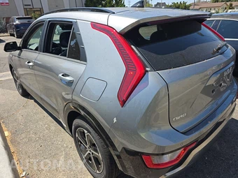 2025 Kia Niro EX Touring - miniatura 6