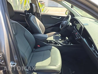 2025 Kia Niro EX Touring - miniatura 8