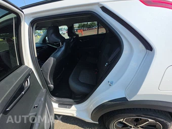 2025 Kia Niro LX - miniatura 13