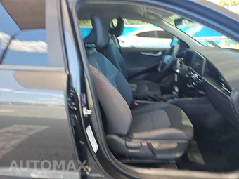 2025 Kia Niro LX - miniatura 8