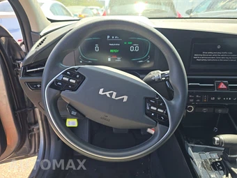2025 Kia Niro LX - miniatura 10