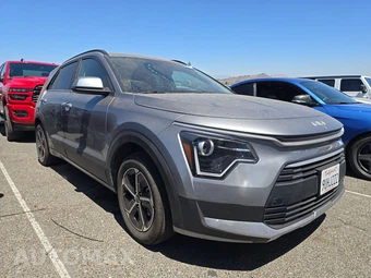 2025 Kia Niro LX - miniatura 3