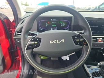 2025 Kia Niro LX - miniatura 10
