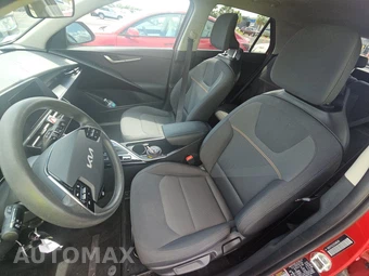 2025 Kia Niro LX - miniatura 7