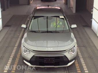 2025 Kia Niro LX - miniatura 2