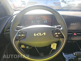 2025 Kia Niro LX - miniatura 10