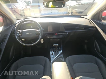 2025 Kia Niro LX - miniatura 11