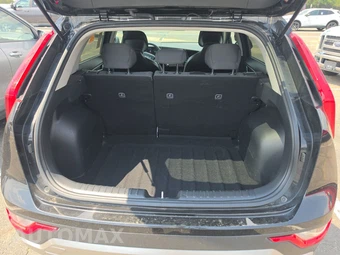 2025 Kia Niro LX - miniatura 16