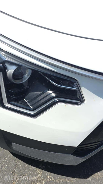 2025 Kia Niro LX - miniatura 23