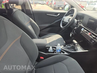 2025 Kia Niro LX - miniatura 8