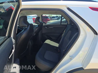 2025 Kia Niro LX - miniatura 13