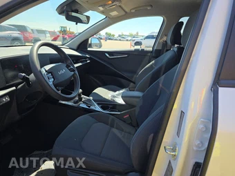 2025 Kia Niro LX - miniatura 7