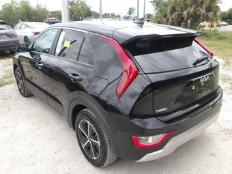 2025 Kia Niro LX - miniatura 16
