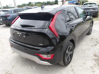2025 Kia Niro LX - miniatura 18