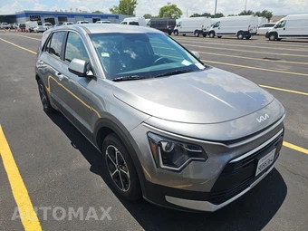 2025 Kia Niro LX - miniatura 3