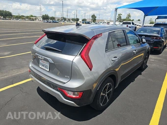 2025 Kia Niro LX - miniatura 4