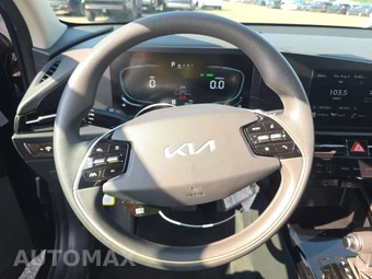 2025 Kia Niro LX - miniatura 10