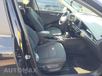 2025 Kia Niro LX - miniatura 8
