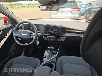 2025 Kia Niro LX - miniatura 11