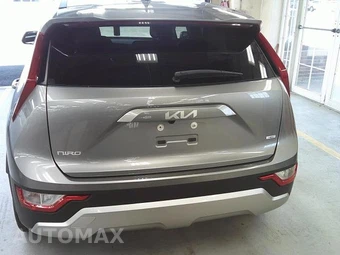 2025 Kia Niro LX - miniatura 20