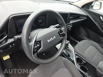2025 Kia Niro LX - miniatura 10