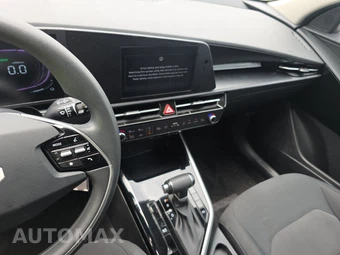 2025 Kia Niro LX - miniatura 11