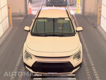 2025 Kia Niro LX - miniatura 2