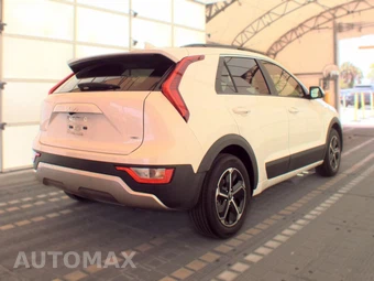 2025 Kia Niro LX - miniatura 4