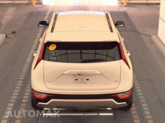 2025 Kia Niro LX - miniatura 5