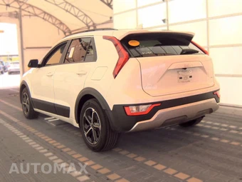 2025 Kia Niro LX - miniatura 6