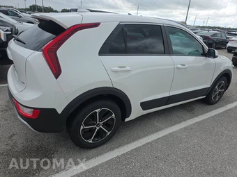 2025 Kia Niro LX - miniatura 4