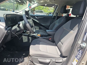2025 Kia Niro LX - miniatura 7