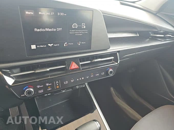 2025 Kia Niro LX - miniatura 11