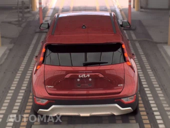 2025 Kia Niro LX - miniatura 5