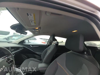 2025 Kia Niro LX - miniatura 18