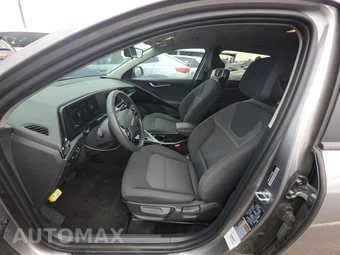 2025 Kia Niro LX - miniatura 7