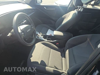 2025 Kia Niro LX - miniatura 7