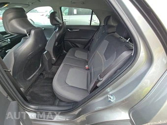 2025 Kia Niro LX - miniatura 13