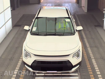 2025 Kia Niro LX - miniatura 2