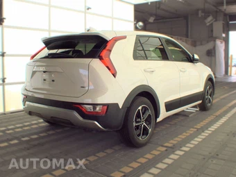 2025 Kia Niro LX - miniatura 4