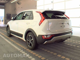 2025 Kia Niro LX - miniatura 6