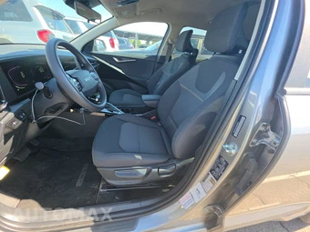 2025 Kia Niro LX - miniatura 7