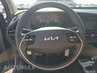 2025 Kia Niro LX - miniatura 10