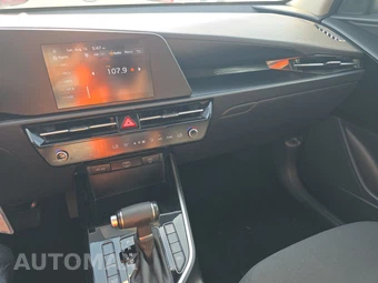 2025 Kia Niro LX - miniatura 11