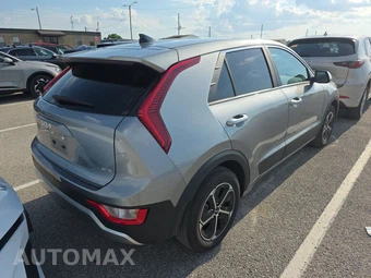 2025 Kia Niro LX - miniatura 4