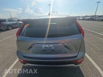 2025 Kia Niro LX - miniatura 5