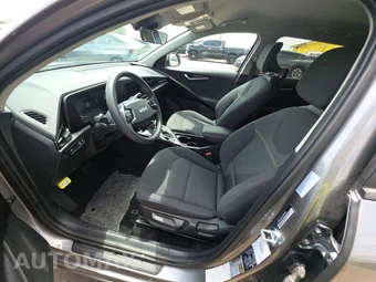 2025 Kia Niro LX - miniatura 7
