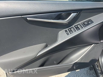 2025 Kia Niro LX - miniatura 9