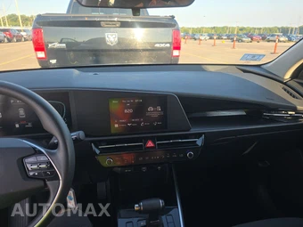 2025 Kia Niro LX - miniatura 11