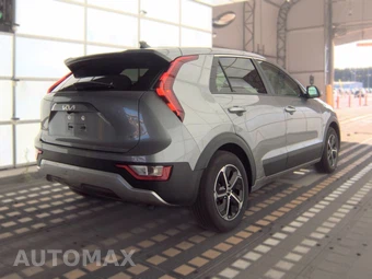 2025 Kia Niro LX - miniatura 4